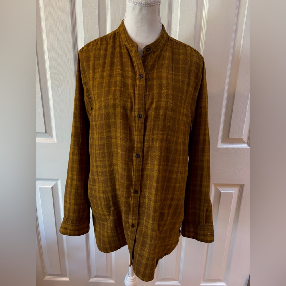 Mountain Hardware Mustard Mandarin Collar Button Up Flannel Shirt Size M